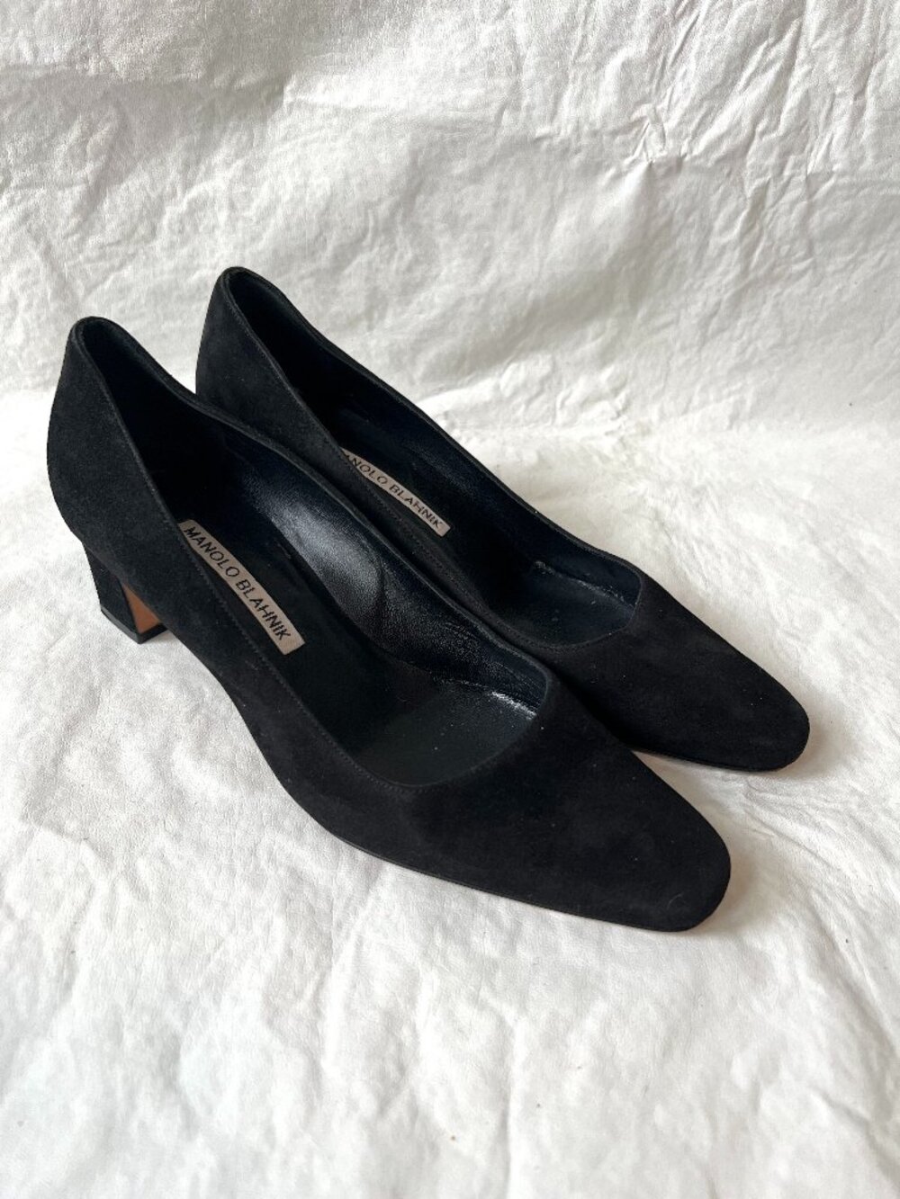Manolo Blahnik high heels Okkatopla Suede Block-Heel Pump black 36 6 slip on